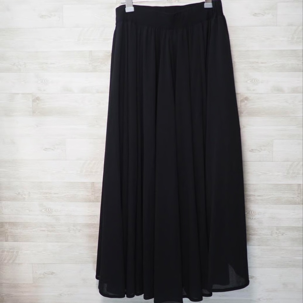 Y-3 by Yohji Yamamoto Women's
Long Three Stripe Pants - Picture 3 of 7